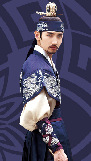 イ・ユン