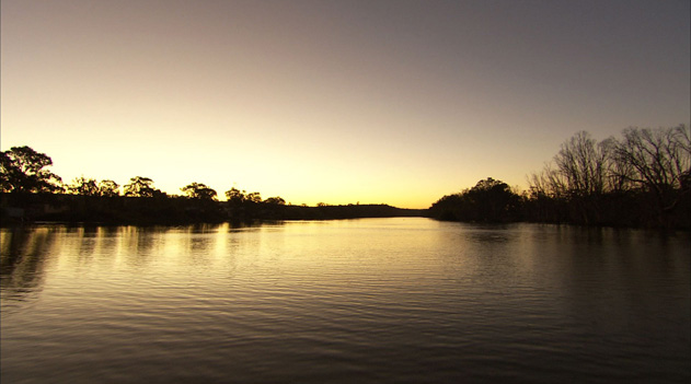 夕陽に照らされるマレー川