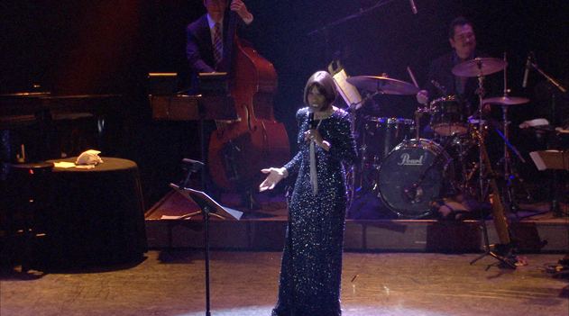 サリナ・ジョーンズのライブ