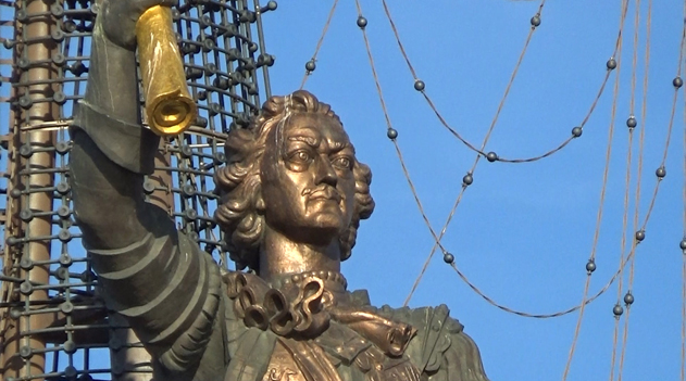 モスクワ市内にあるピョートル1世の像
