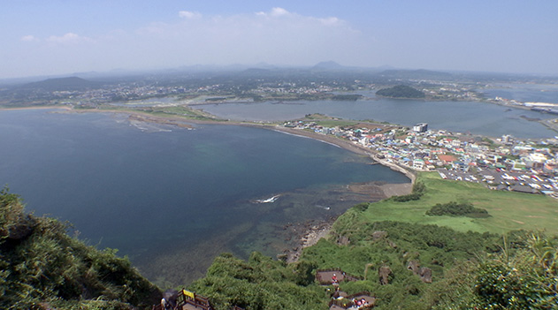 城山日出峰からの眺望