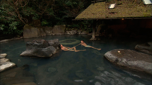 次は黒川温泉の中でも最大の露天風呂「やまびこ旅館」の仙人風呂へ。