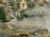小安峡温泉　大噴湯